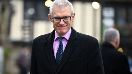 Jeremy Vine's brutal two-word response as rock icon's son banned from driving