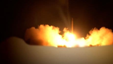 Guerre Israël-Iran : l’armée iranienne diffuse des images de missiles lancés sur une base américaine
