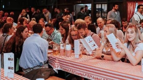 Angst vor Übergriffen: Berliner Oktoberfest-Wirt gibt auf