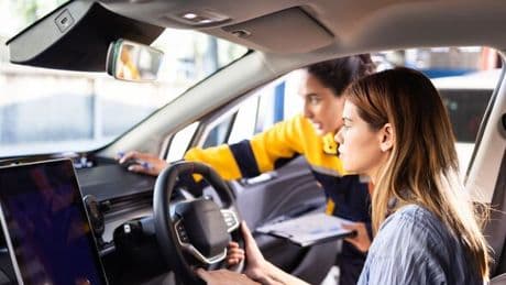 Drivers are only now realising what common symbol means in automatic cars