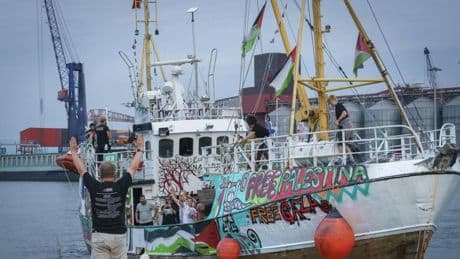 Comandos israelíes abordan el barco 'Handala' de la Flotilla de la Libertad a unos 150 kilómetros de Gaza