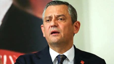 Özgür Özel'den 'Sivas Katliamı' mesajı: 'O mayınları biz ellerimizle temizleyeceğiz'
