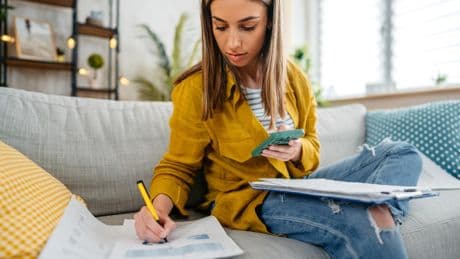 Four savvy tips to get on top of weekly admin and planning to save cash