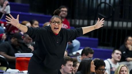 Five ex-Wisconsin women’s basketball players suing former coach for alleged mental abuse