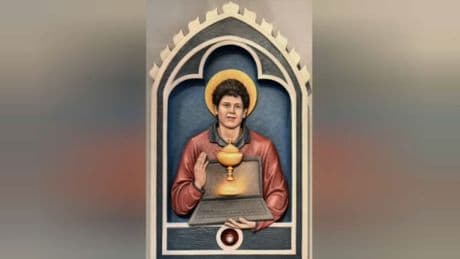 La canonisation de Carlos Acutis, surnommé le "cyber-apôtre", reportée en raison de la mort du Pape