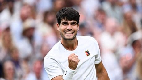 Alcaraz sinds 2023 ongeslagen op Wimbledon: ook Rublev kan titelverdediger niet afstoppen richting kwartfinale