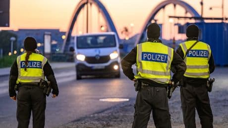 Nach Gerichtsentscheidung: Wie Merz und Dobrindt die Zurückweisungen begründen