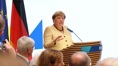 Zusammenhalt in der EU: Merkel: Kein EU-Staat kann den Herausforderungen allein begegnen