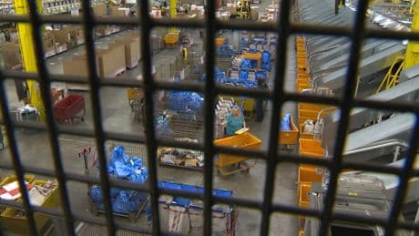 Albertans scramble to prepare for another possible Canada Post strike
