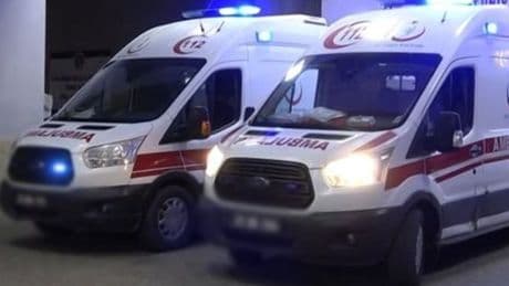 Elazığ'da otomobil şarampole devrildi: 1 ölü, 2 yaralı