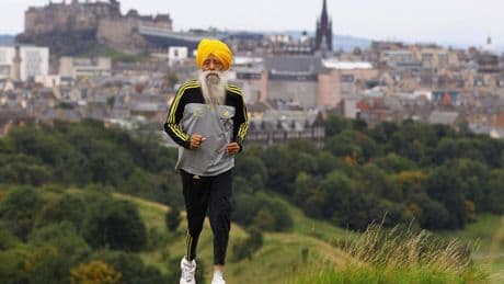 Fauja Singh, oudste marathonloper ter wereld, op 114-jarige leeftijd omgekomen bij auto-ongeval