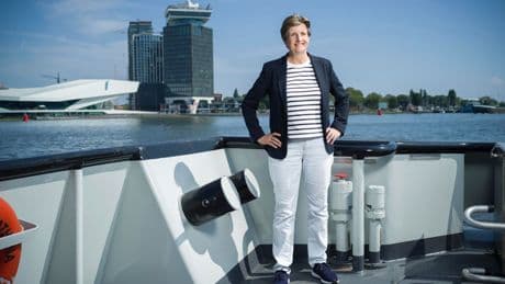 Topdrukte op Amsterdamse wateren met Sail. Havenmeester: ‘We kunnen natuurlijk niet ieder bootje aanspreken’