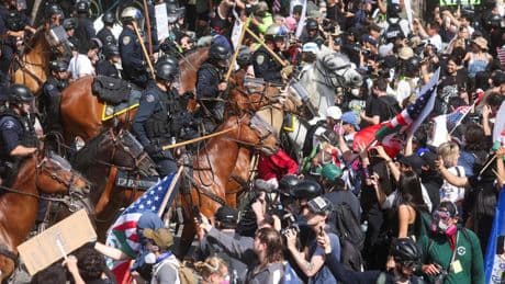 Showdown in L.A.: Donald Trump sucht den Konflikt mit seinem Volk