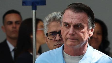 Brésil : trois semaines après son opération de l'abdomen, Bolsonaro quitte l’hôpital