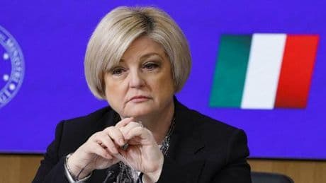 Calderone: «Con il Reddito regionale si rischiano disparità. In Manovra misure per favorire assunzione giovani»