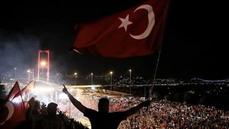 Ekonomi yönetiminden "15 Temmuz Demokrasi ve Milli Birlik Günü" mesajı