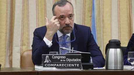 La detención de Francisco Martínez y Alcasec responde a una denuncia por el acceso a datos de usuarios de teléfonos móviles
