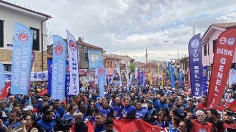 Eskişehir'de 1 Mayıs: Güvenceli iş ve gelecek istiyoruz