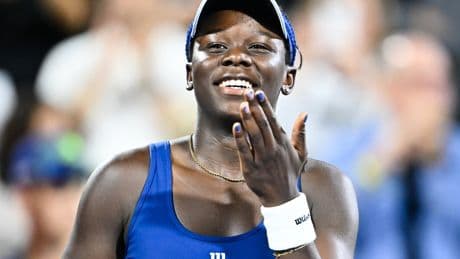 Canadian teenager extends remarkable run in Montreal to set up Elena Rybakina semi-final