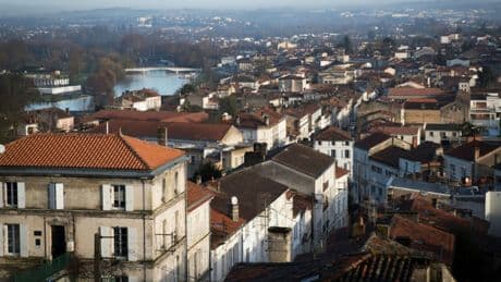 Crise politique en Charente : vers une mise sous tutelle du conseil départemental