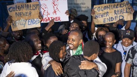 Arrêté en Tanzanie, le militant kényan des droits de l'homme Boniface Mwangi a été libéré
