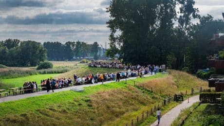Diner op de dijk verbindt drieduizend Wageningers