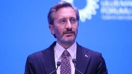 Ertuğrul Özkök: Eski Dezenformasyon Müdürüne ChatCPT; yeni İnsan Hakları Müdürüne ben cevap veriyorum