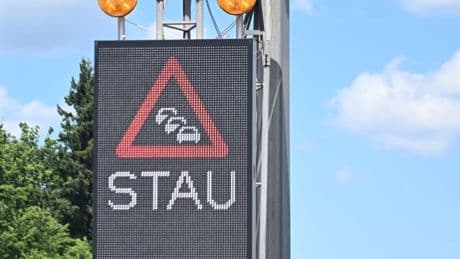 Viel los zum Ferienstart - das sollten Reisende jetzt wissen
