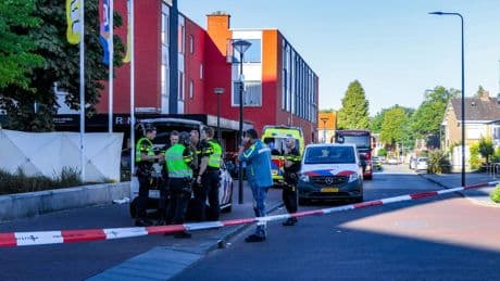 Dode bij incident in Enschede: ’Ging vechtpartij bij Aldi aan vooraf’