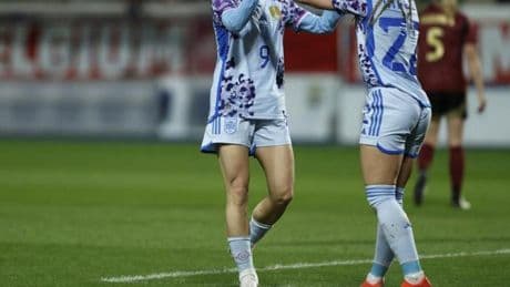 El arte del gol, por Esther González y Athenea del Castillo