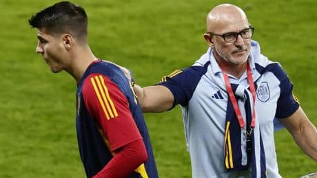 La metamorfosis de Morata en una Selección que ya juega sin 9: menos protagonismo en el campo, clave en el vestuario