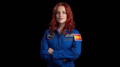 Sara García Alonso, científica y astronauta: “La selección para astronauta fue una experiencia de agente secreto; de repente, recibía un email diciendo que pasaba de fase, me daban una ciudad y un código sin saber qué me esperaba”