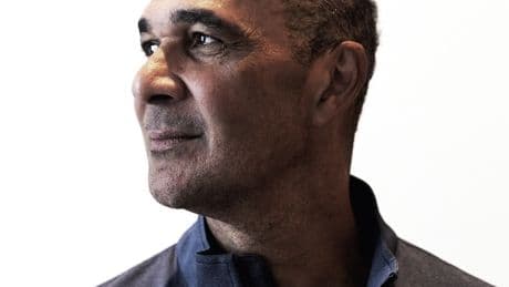 Ruud Gullit: "Ancelotti es tu tío favorito, ese que cuando llega a la cena de Navidad todo el mundo se pone contento y aplaude. Echarle es injusto y un error"