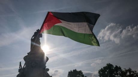 Israel pone en aislamiento penitenciario a la eurodiputada francesa de la Flotilla