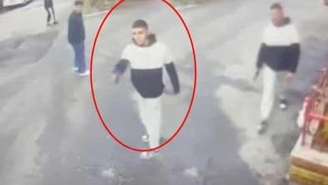 Arkadaşı tıraş makinesini elini alarak başına çizik attı sonrası dehşet