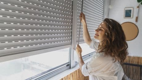 Rollläden: Sie sollten im Sommer nicht komplett geschlossen werden