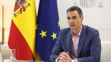 Sánchez propone a los presidentes autonómicos un pacto para triplicar la inversión pública en vivienda
