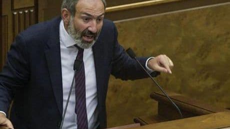 SON DAKİKA: ERMENİSTAN KARIŞTI: PAŞİNYAN, KİLİSE LİDERİNİ DARBE DESTEKÇİLİĞİYLE SUÇLADI!