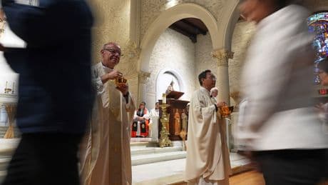 Catholic Bishops Oppose Trump’s Immigration Efforts