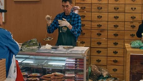 ‘How Do I Survive?’: Tariffs Threaten U.S. Market for Traditional Chinese Medicine