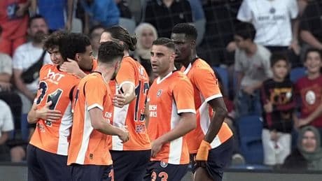 Başakşehir Konferans Ligi'nde Play-Off’a yükseldi: Avrupa'da atılan 100'üncü gol turu getirdi