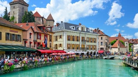 The best lesser-known cities for romantic getaways in 2025