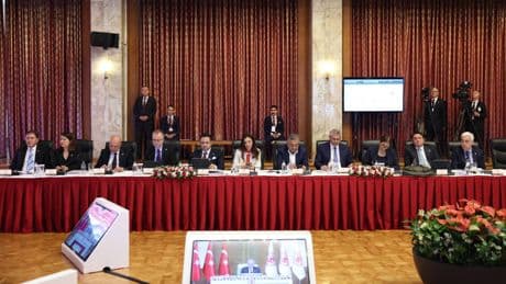 Görevden uzaklaştırılan tutuklu Esenyurt Belediye Başkanı Ahmet Özer yazdı | CHP ve Komisyonun işlevleri üzerine: Fırsat mı, tuzak mı?