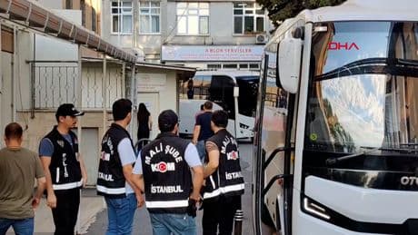 İBB soruşturması kapsamında gözaltına alınan 24 kişi adliyeye sevk edildi