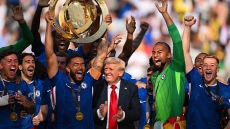 Club-WM: Trump wird ausgebuht und will Podest nicht verlassen