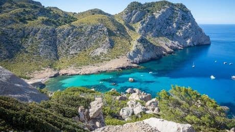 Tourist slams Spanish island in brutal 'rip-off' letter as Brits priced out