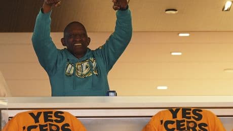 Tyrese Haliburton’s dad returns to cheer on Pacers — weeks after on-court Giannis Antetokounmpo flap