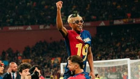 Lamine homenajea a su "capitán" Iñigo con una foto de despedida