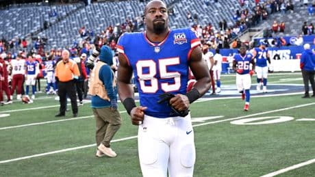 Giants benefit from Chris Manhertz’s experience after carving out useful role