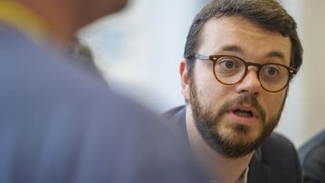 Mort de Jean Pormanove : «L’Arcom n’a pas les moyens de sa mission», déplore le président de la commission d’enquête TikTok